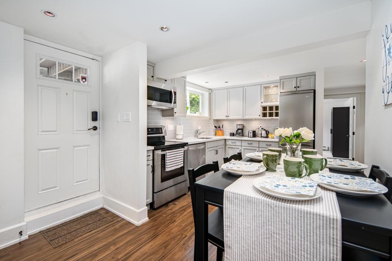 Gorgeous 4 Bedroom Garden Level Suite At Vancouver West & Ubc Bagian luar foto